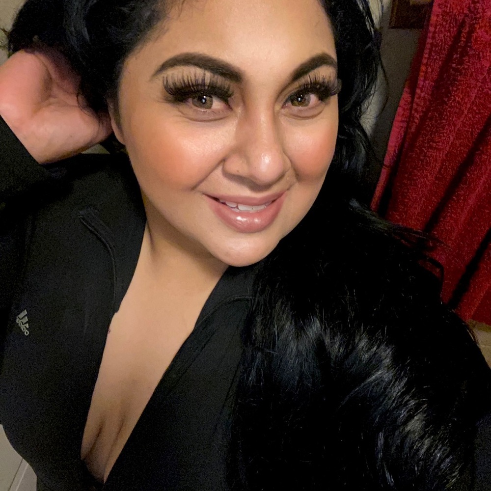 Meet your Posher, Selina
